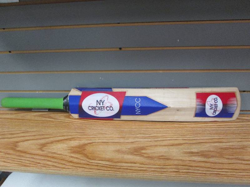 lot 84 image: Cricket Bat...