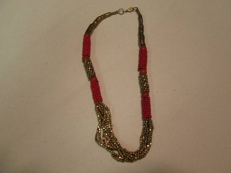 lot 95 image: Gold red necklace...