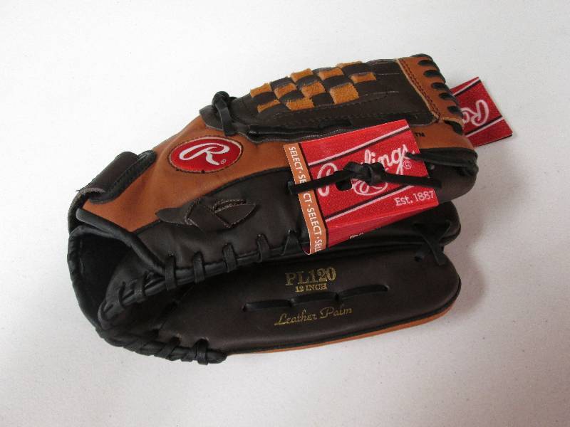 lot 170 image: Rawlings Player Series  PL120 glove...