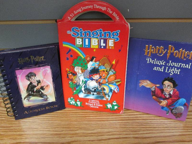 lot 178 image: Harry Potter address book & journal...