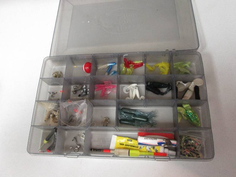 lot 190 image: Large lot of lurestackle in Bass p...