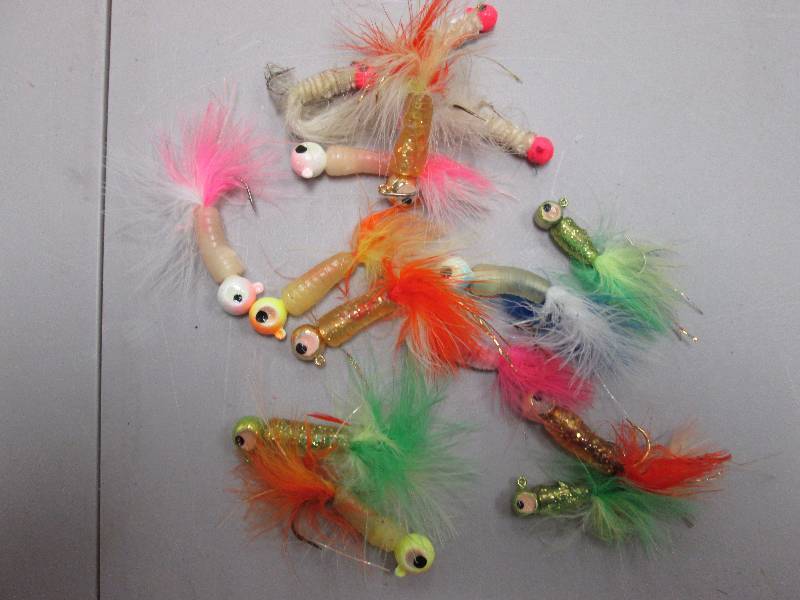 lot 209 image: Assorted lures...