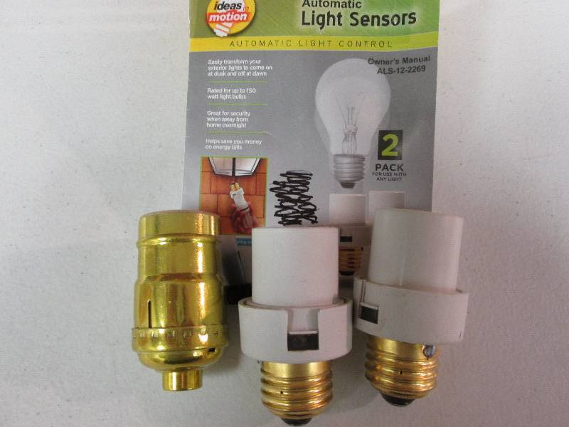 lot 223 image: Lot of 3 automatic light sensors...