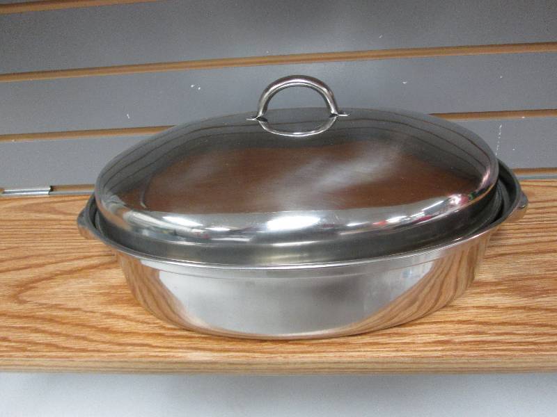 lot 254 image: Gold Coast Stainless Steel oval roa...