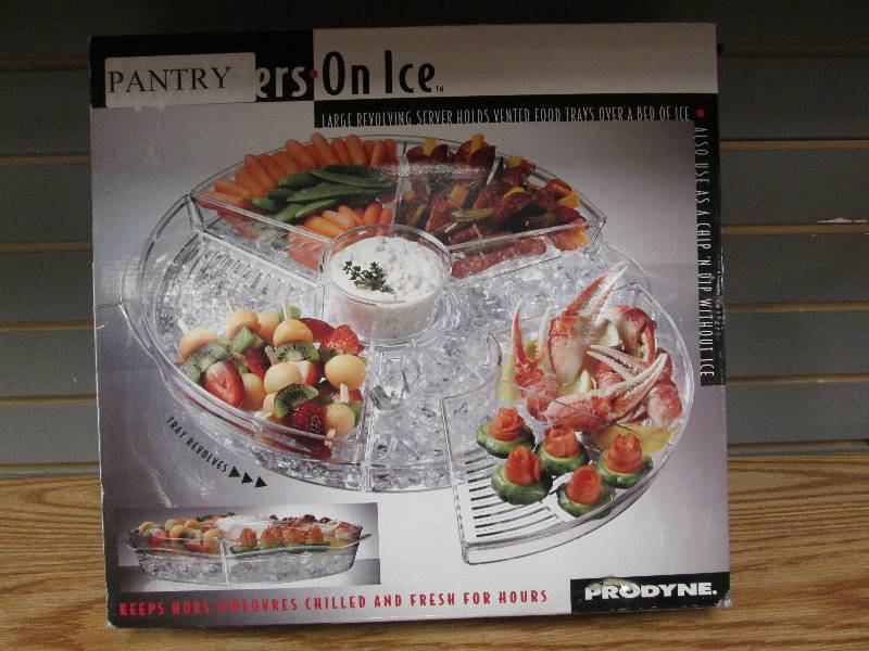 lot 272 image: Prodyne Appetizers On Ice revolving...