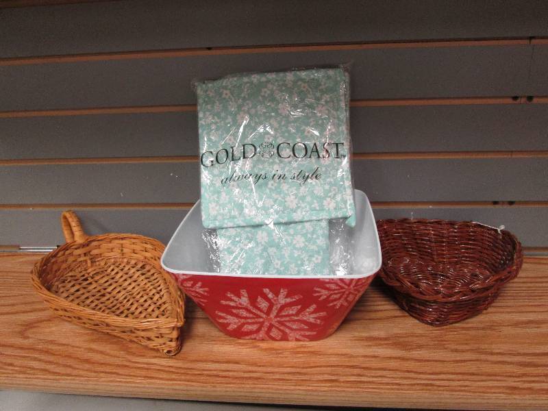 lot 295 image: 3 pc pot holder set , 2 wicker bask...