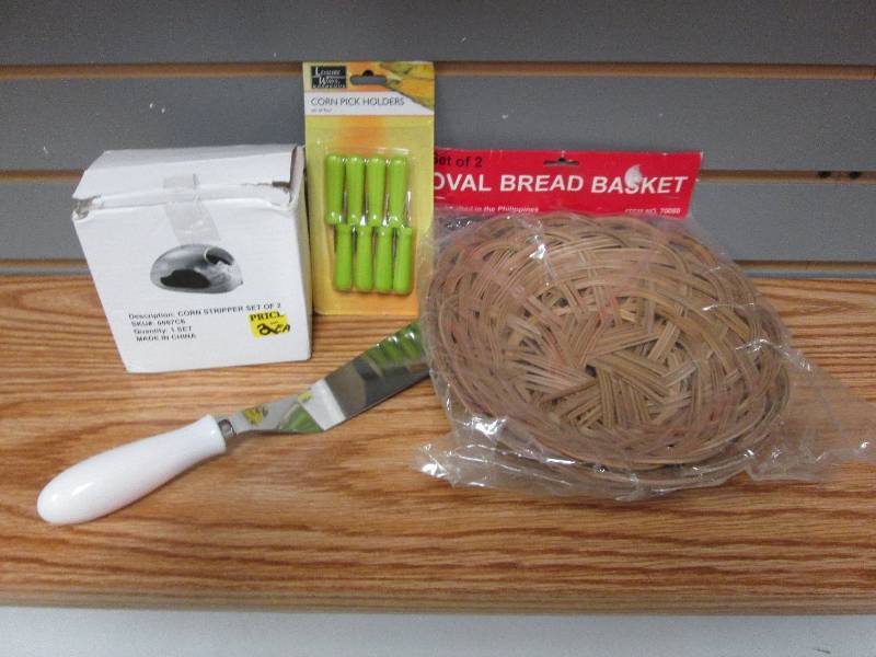 lot 298 image: Set of 2 corn strippers, bread bask...
