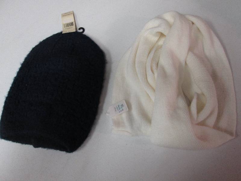 lot 309 image: Navy hat Retail $24 & off-white inf...