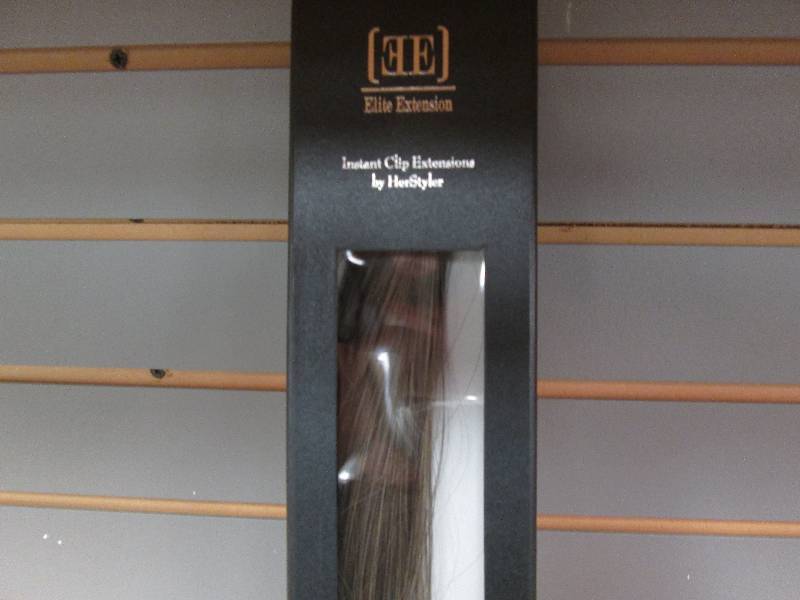 lot 37 image: Herstyler Elite Instant Clip Hair E...