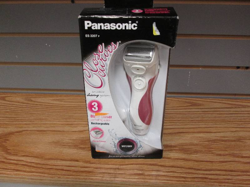 lot 40 image: Panasonic ES 2207 Close Curves sens...