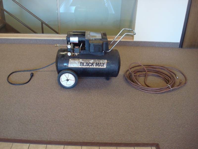 Sanborn Black 20 Gallon 5 HP Max Air Compress... 75 FURNITURE