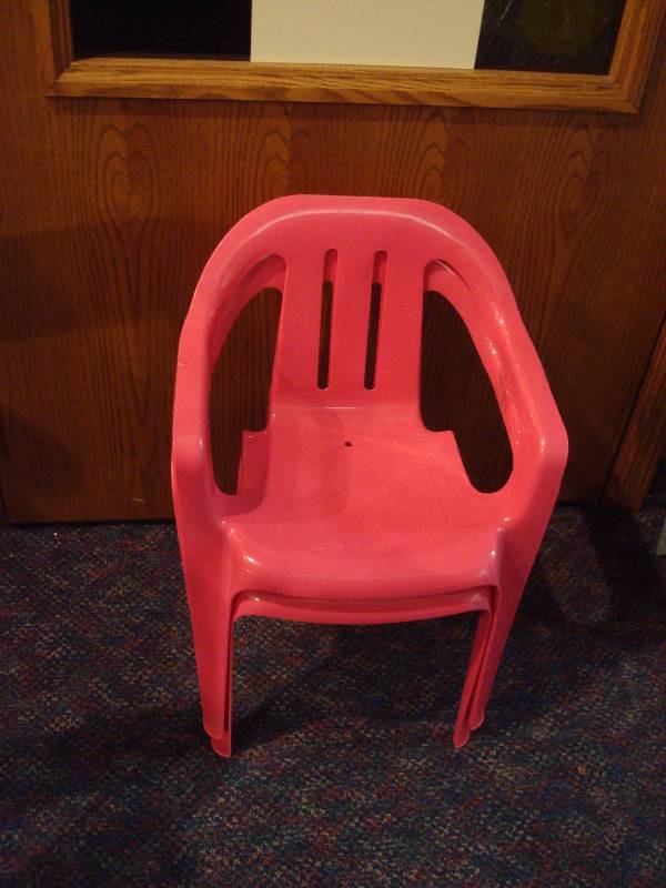 lot 39 image: Pair Of Plastic Kids Chairs. Look New....