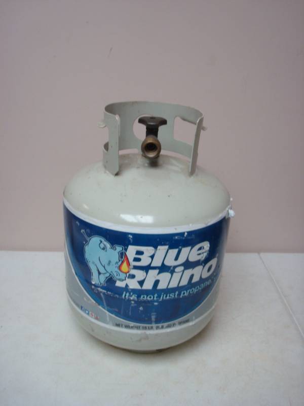 lot 44 image: Nice Clean Propane Tank. No Propane. ...