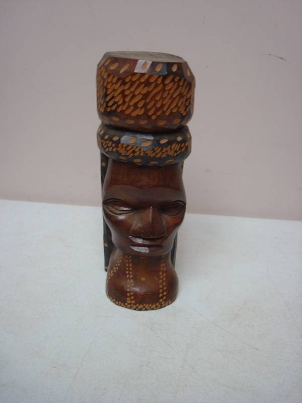 lot 55 image: Wood Carved Women Jamaica&nbspHead....