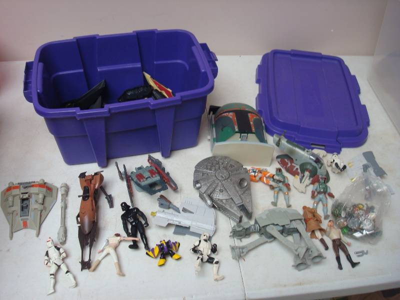 lot 75 image: Bin Of Star Wars Toys....