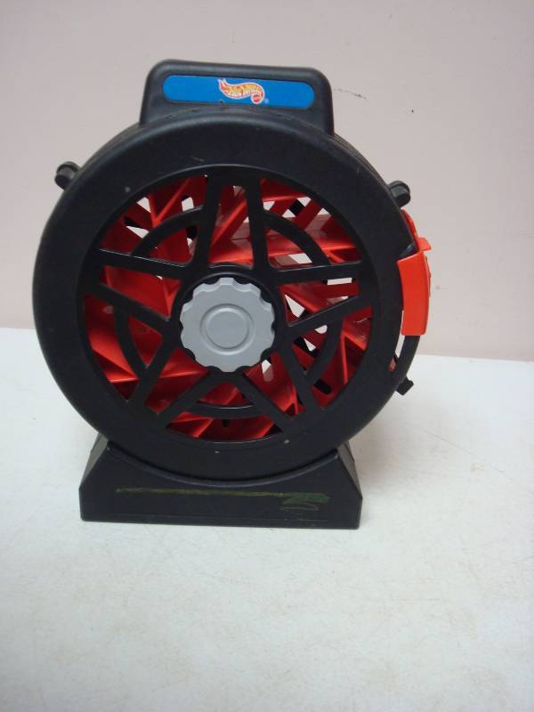 lot 84 image: Hot Wheels&nbspCar Case....