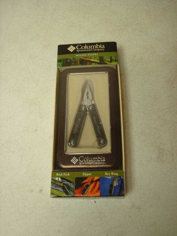 lot 98 image: New Columbia Micro Pliers...
