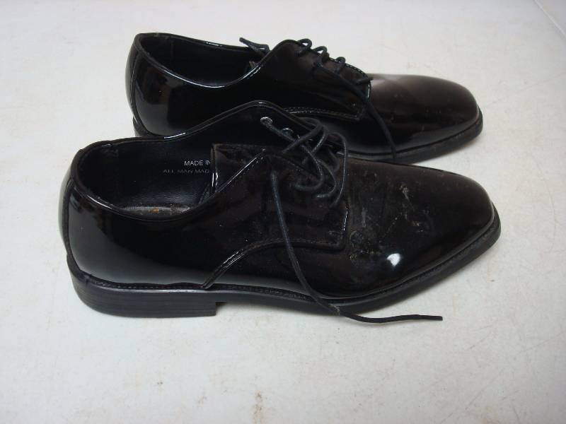lot 127 image: Pair Of Wedding Shoes, Size 9.5, Need Cleanin...