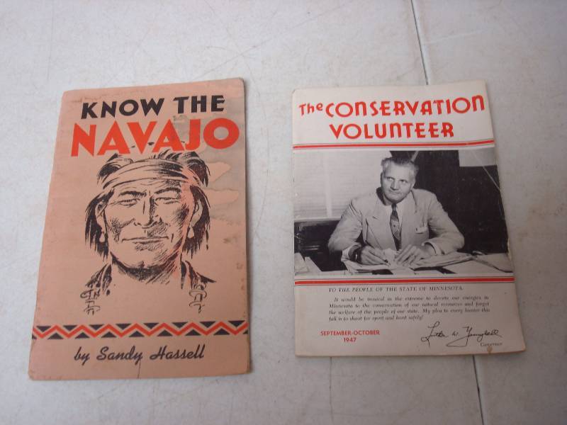 lot 142 image: Pair Of Vintage Booklets, Know The Navajo...
