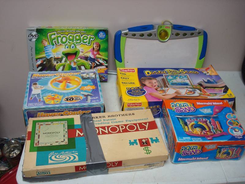 lot 159 image: Lot Of Games, Unchecked...