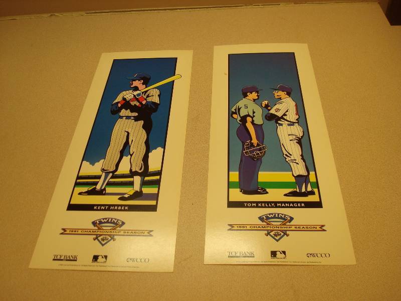 lot 180 image: Vintage Minnesota&nbspTwins 1991 Large Baseb...