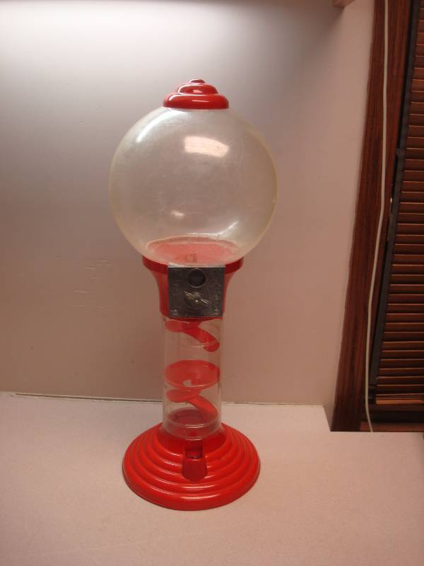 lot 190 image: Gumball Machine, Shows Wear, No Key...
