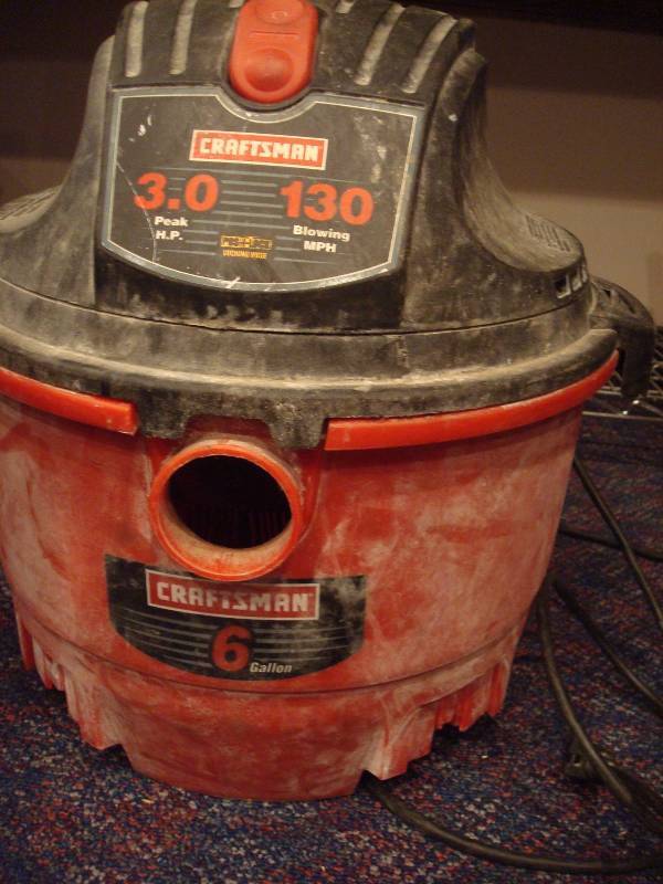 lot 211 image: Craftsman Wet Vac, Works, Missing Hose, Wheel...