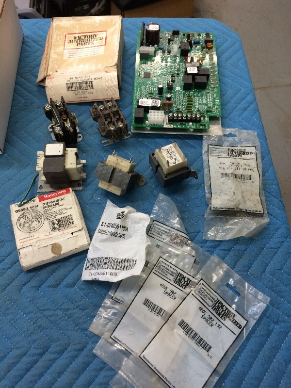Assorted HVAC Parts - view all pictures