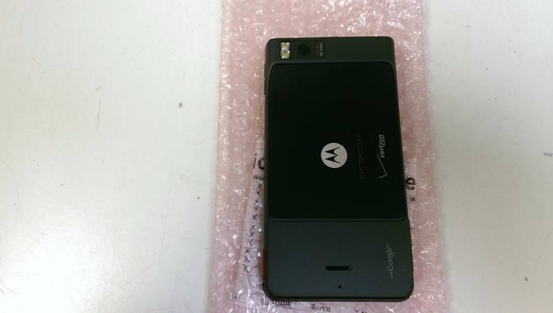 lot 8 image: Motorola Droid X MB810 Black (Verizon) Smartphone Clean IMEI 8GB