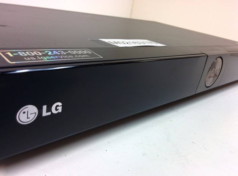 lot 11 image: LG BD370 Smart Network Blu-ray Player No Remote