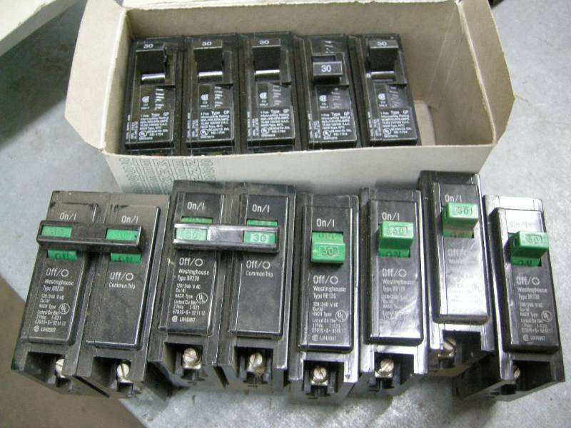 lot 58 image: 30Amp Circuit Breakers