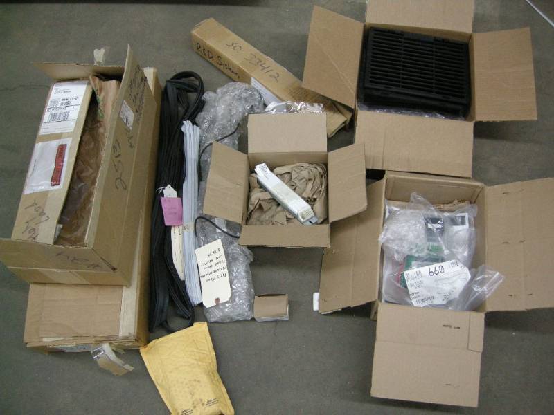 lot 70 image: Misc Cooling Items