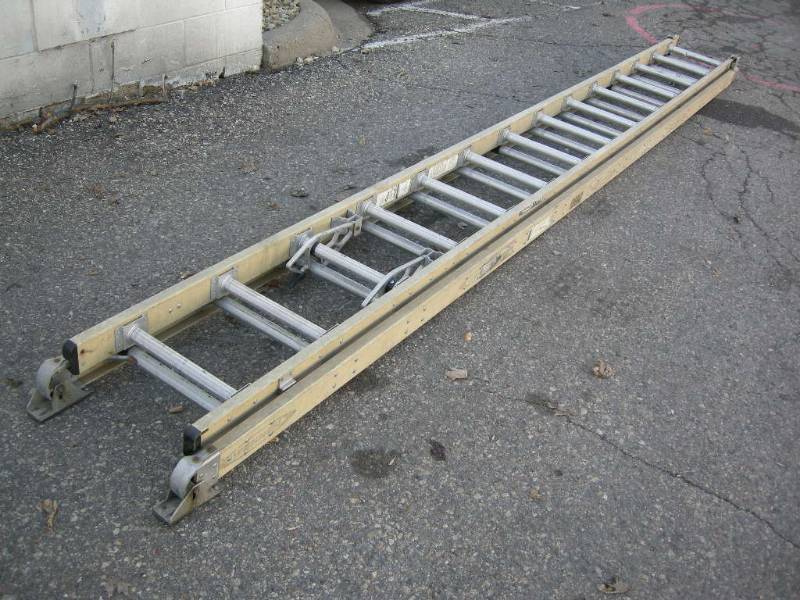 lot 84 image: Werner Ultra Fiberglass Extension ladder