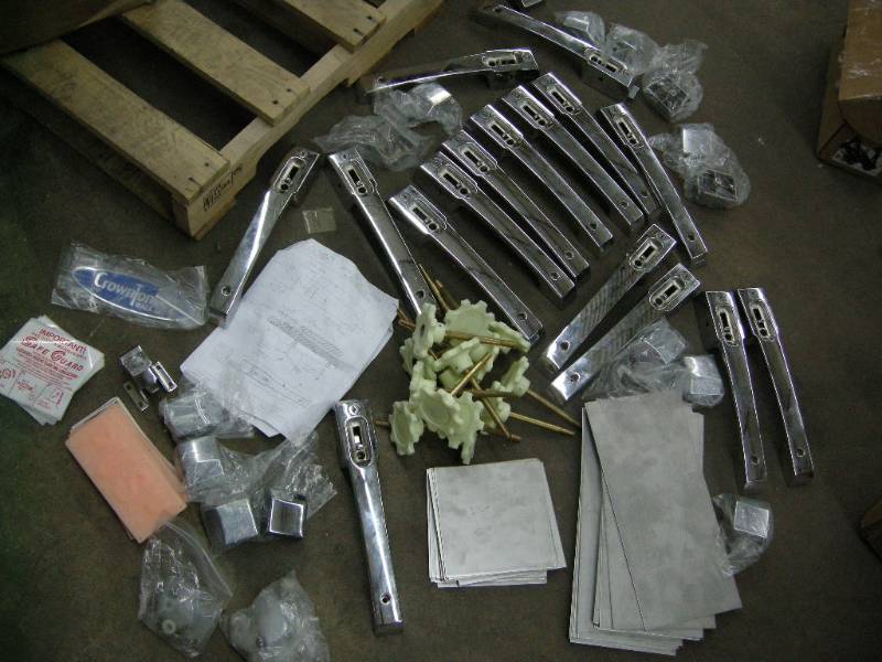 lot 117 image: Kason Freezer Door Handle Assemblies