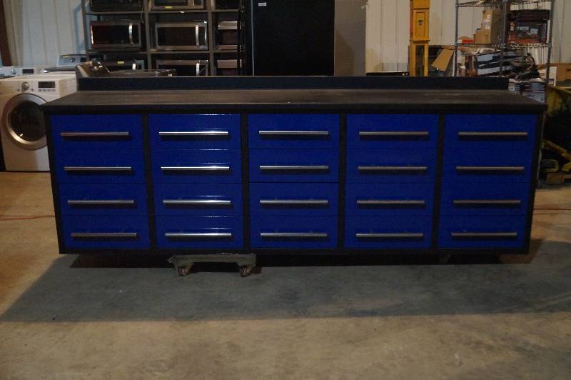 Blue 12 Drawer All Metal  Tool bench.