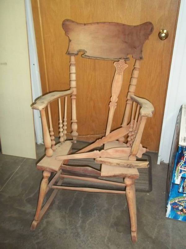 Rocking Chair (several pieces)