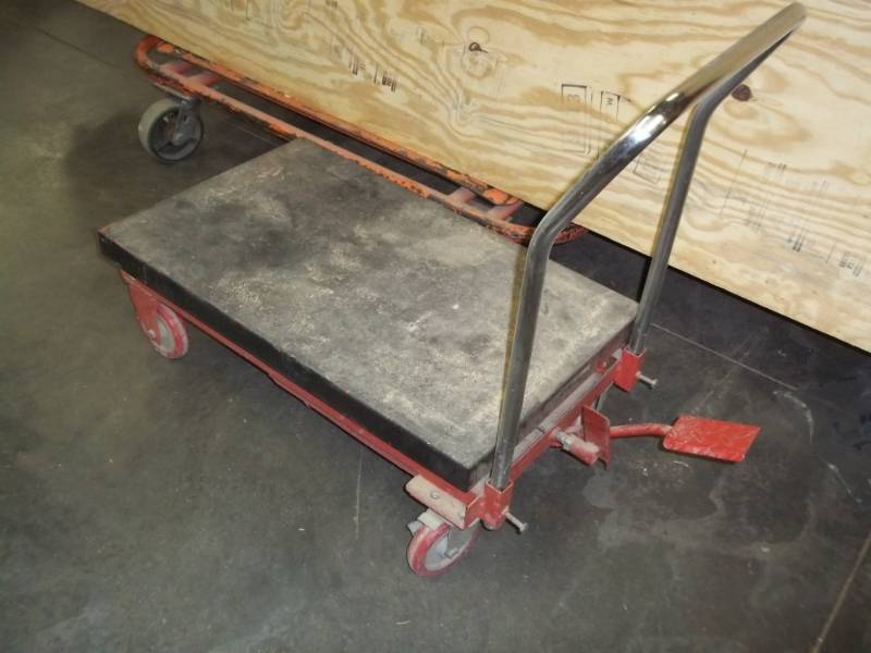 Lift Table Tested and works 19 x 32
