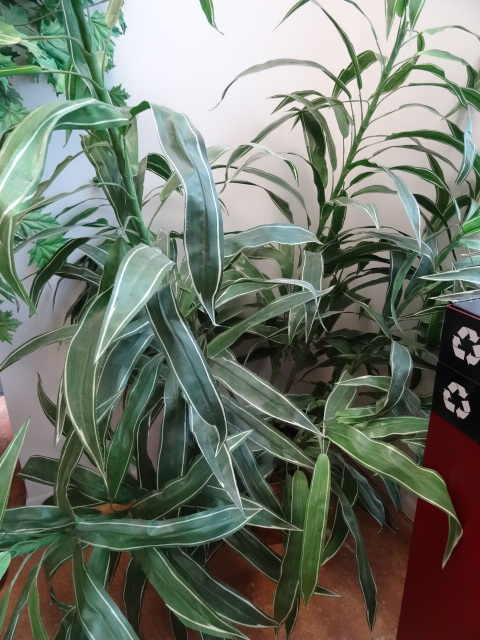 60 Artificial Plant