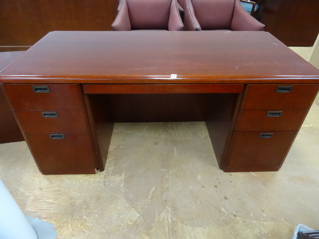 Wood Office Desk 68 X 32 X 29