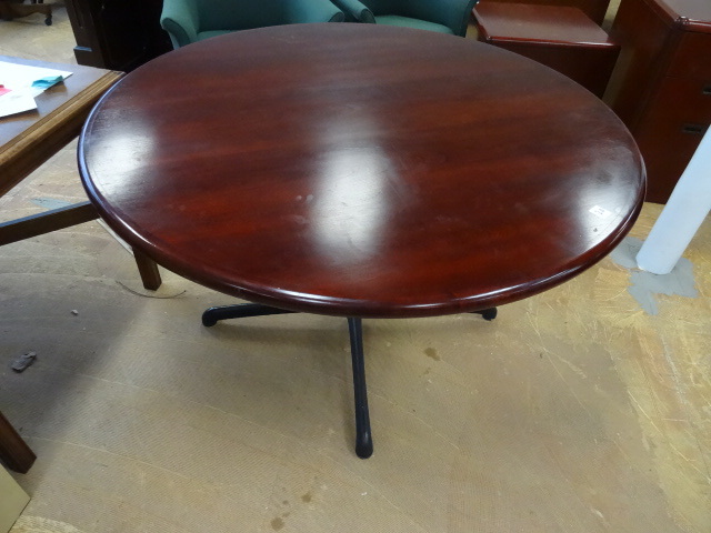 Round Table With Metal Base 48
