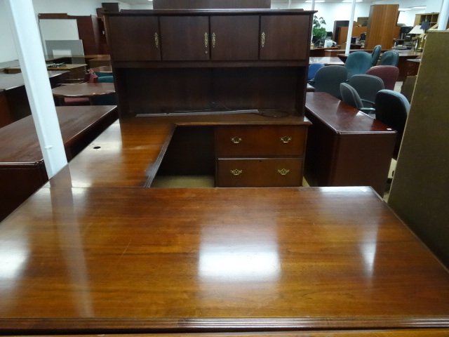 U Shaped Office Desk