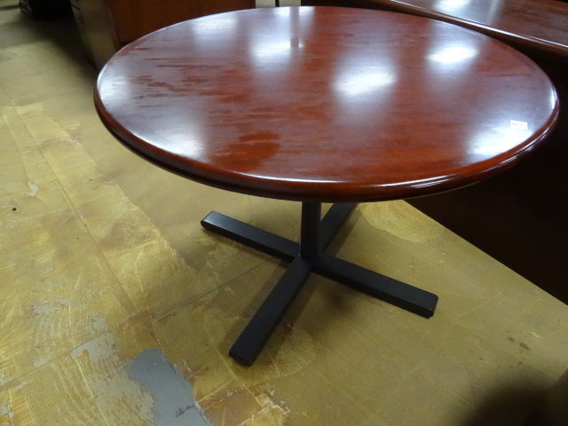 42 Round Table with Metal Base