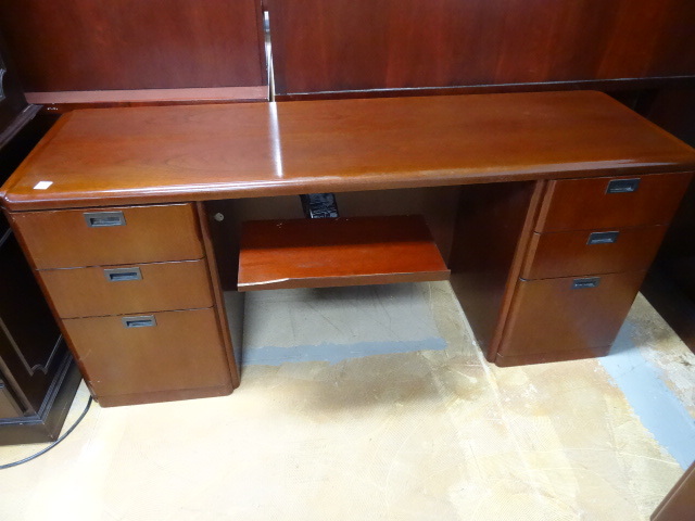 Cherry Wood Finished Office Desk