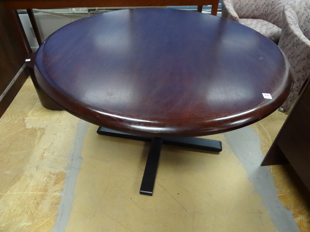 48 Round Metal Base Table