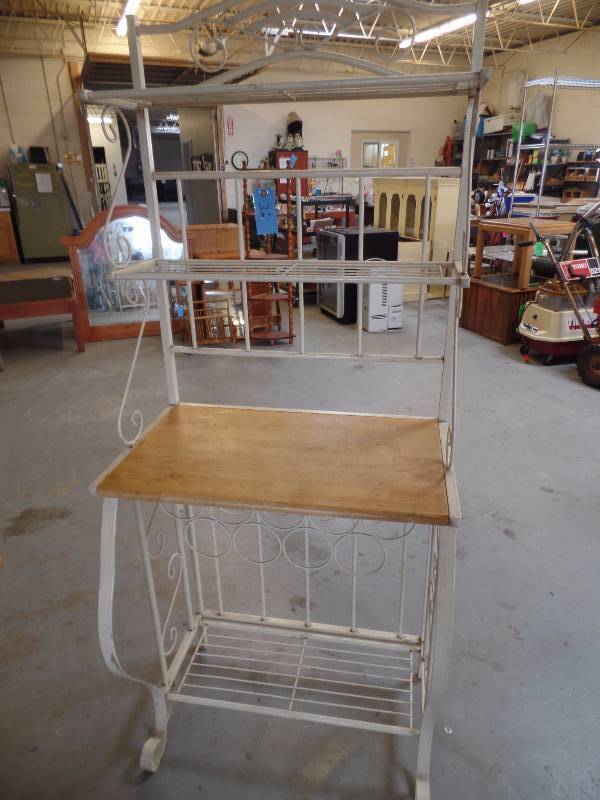 Metal Backers Rack