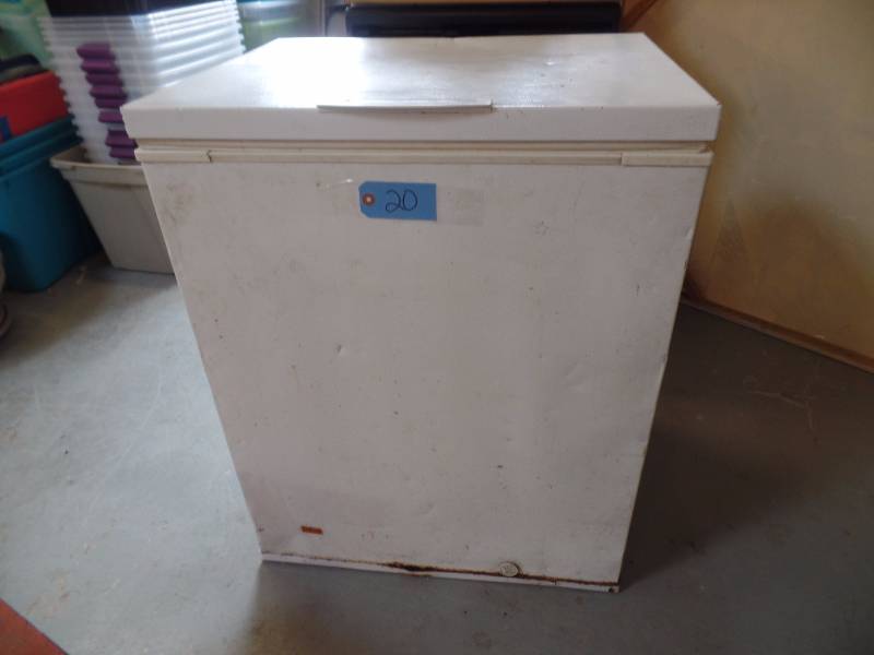 Small Frigidaire Chest Freezer