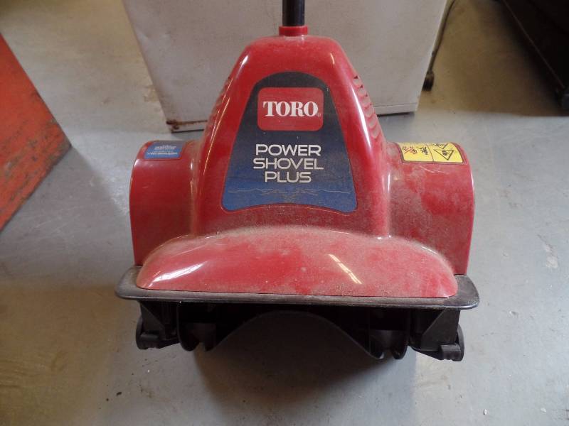 Toro Power Shovel