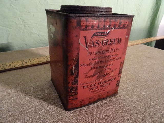 lot 25 image: Vintage Vas-oleum Petroleum