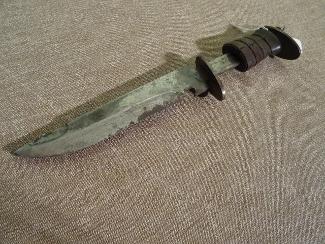lot 55 image: World War II Combat Knife