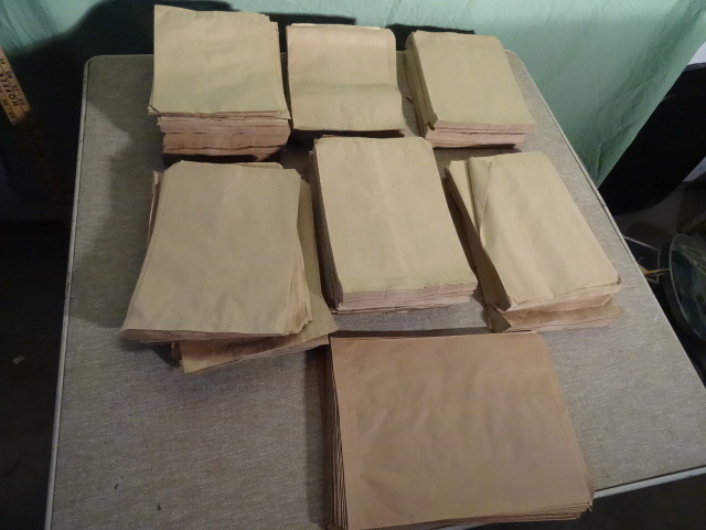 lot 73 image: Misc Paper Bags